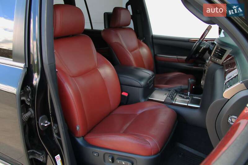 Позашляховик / Кросовер Lexus LX 2014 в Сарнах фото 24 Позашляховик / Кросовер Lexus LX 2014 в Сарнах