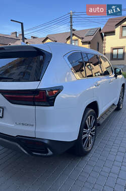 Внедорожник / Кроссовер Lexus LX 2022 в 