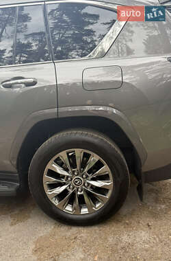 Внедорожник / Кроссовер Lexus LX 2023 в 