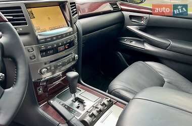 Внедорожник / Кроссовер Lexus LX 2011 в 