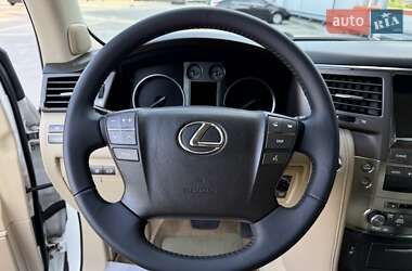 Внедорожник / Кроссовер Lexus LX 2010 в 