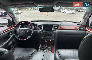Внедорожник / Кроссовер Lexus LX 2008 в 