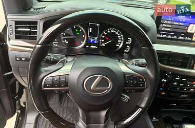 Внедорожник / Кроссовер Lexus LX 2021 в 