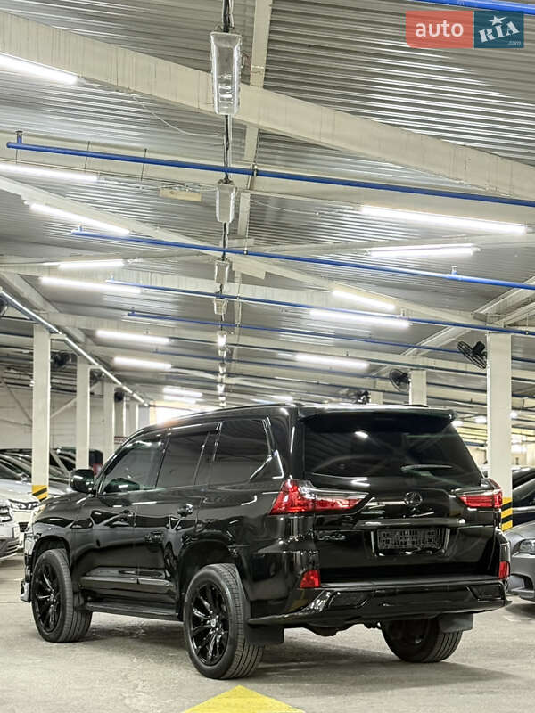 Позашляховик / Кросовер Lexus LX 2015 в Одесі