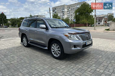 Позашляховик / Кросовер Lexus LX 2008 в 