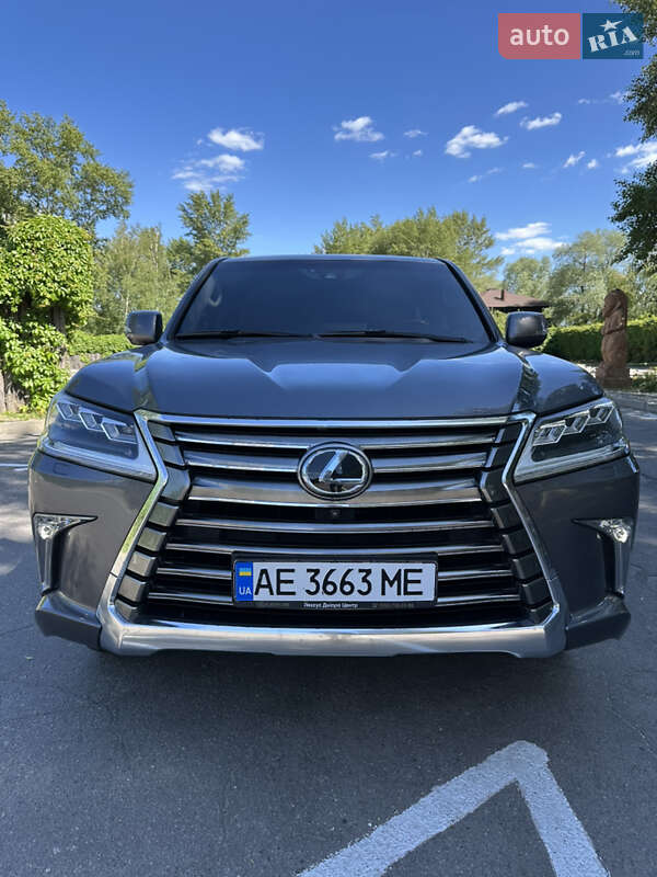 Внедорожник / Кроссовер Lexus LX 2017 в Днепре