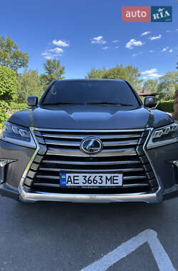 Внедорожник / Кроссовер Lexus LX 2017 в 