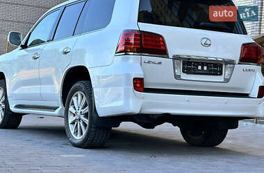 Позашляховик / Кросовер Lexus LX 2010 в 