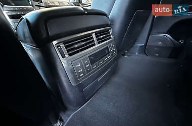 Позашляховик / Кросовер Lexus LX 2010 в 