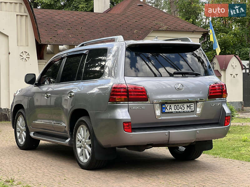 Позашляховик / Кросовер Lexus LX 2008 в Києві