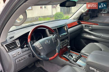 Внедорожник / Кроссовер Lexus LX 2008 в 