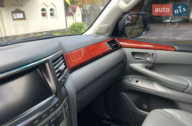 Внедорожник / Кроссовер Lexus LX 2008 в 
