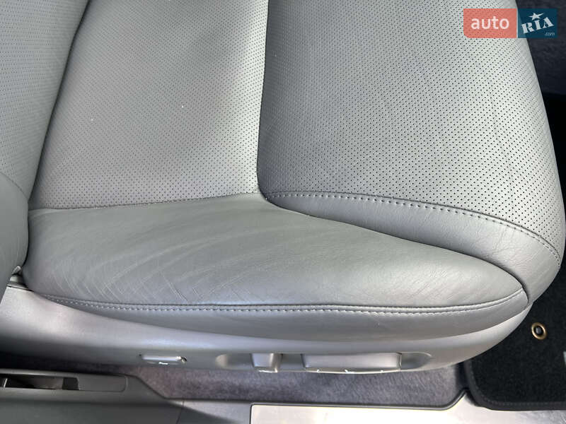 Позашляховик / Кросовер Lexus LX 2008 в Києві