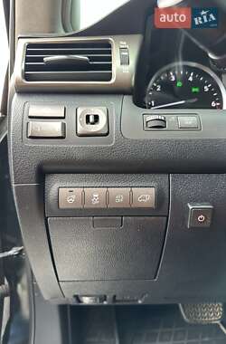 Позашляховик / Кросовер Lexus LX 2014 в 