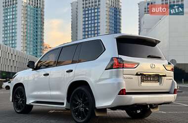 Внедорожник / Кроссовер Lexus LX 2020 в 