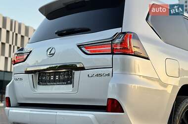 Внедорожник / Кроссовер Lexus LX 2020 в 