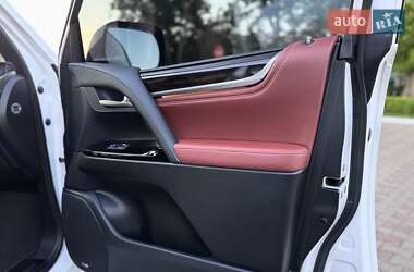 Внедорожник / Кроссовер Lexus LX 2020 в 