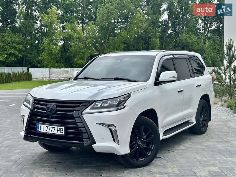Внедорожник / Кроссовер Lexus LX 2017 в 