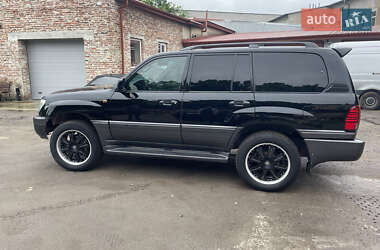 Внедорожник / Кроссовер Lexus LX 2004 в 