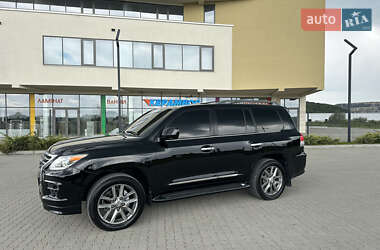 Внедорожник / Кроссовер Lexus LX 2008 в 