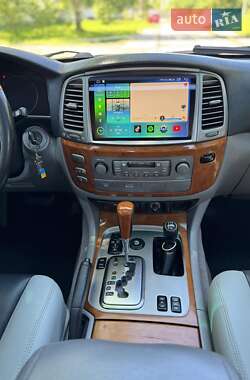 Внедорожник / Кроссовер Lexus LX 2005 в 