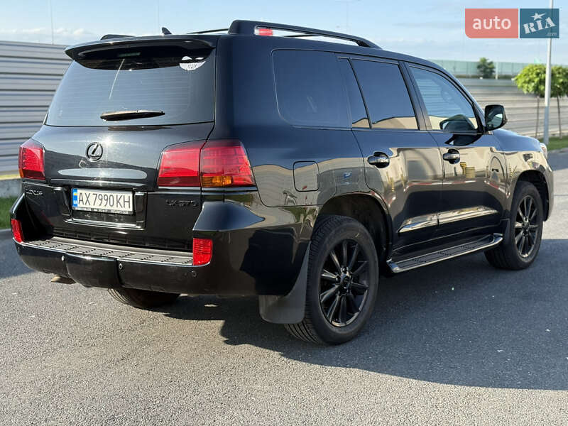 Позашляховик / Кросовер Lexus LX 2008 в Харкові