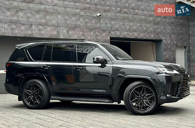 Внедорожник / Кроссовер Lexus LX 2022 в 