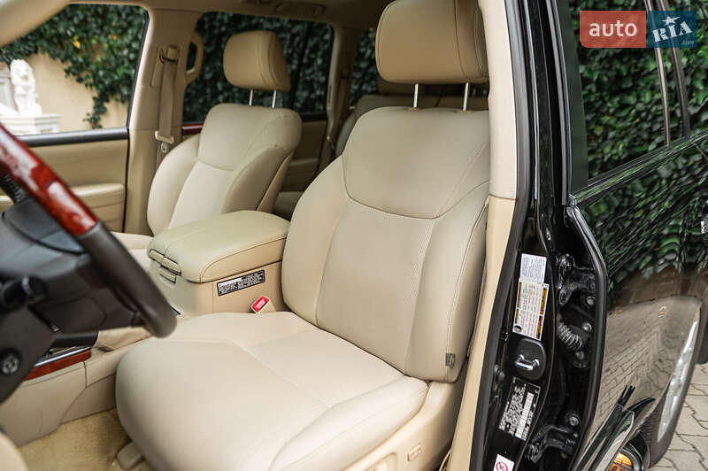 Внедорожник / Кроссовер Lexus LX 2010 в Одессе