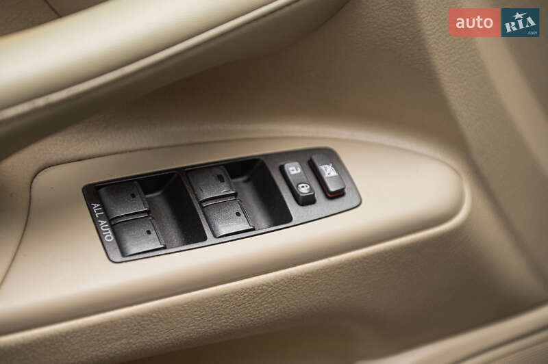 Внедорожник / Кроссовер Lexus LX 2010 в Одессе
