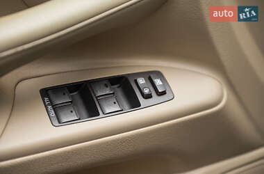 Внедорожник / Кроссовер Lexus LX 2010 в 