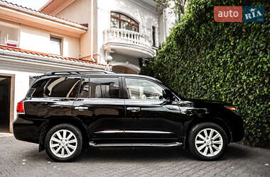 Внедорожник / Кроссовер Lexus LX 2010 в 