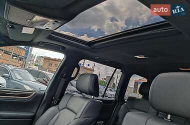 Внедорожник / Кроссовер Lexus LX 2021 в 