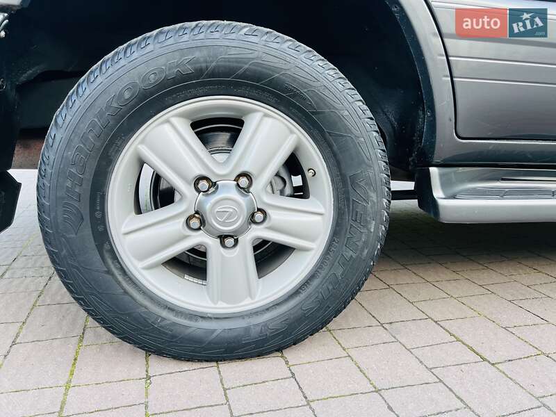 Позашляховик / Кросовер Lexus LX 2004 в Хмельницькому