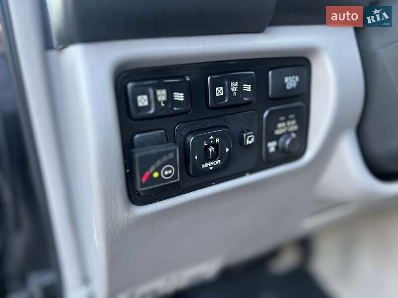 Позашляховик / Кросовер Lexus LX 2004 в Хмельницькому