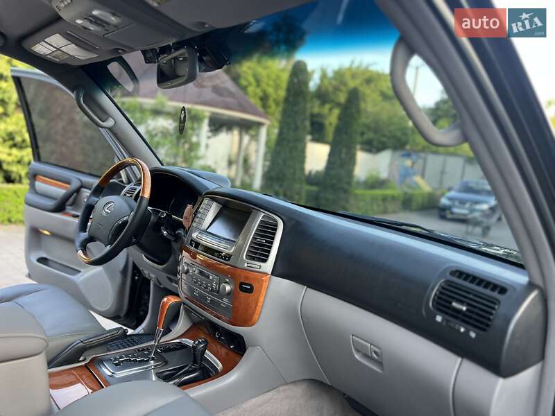 Позашляховик / Кросовер Lexus LX 2004 в Хмельницькому