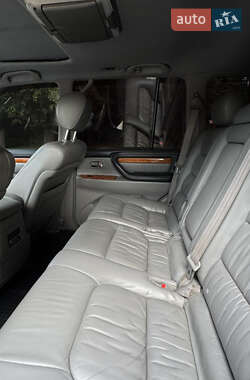 Внедорожник / Кроссовер Lexus LX 2005 в 
