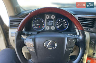 Внедорожник / Кроссовер Lexus LX 2008 в 