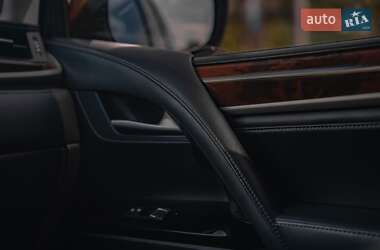 Внедорожник / Кроссовер Lexus LX 2017 в 