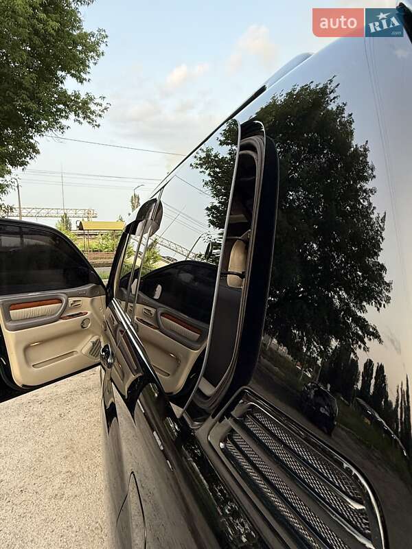 Внедорожник / Кроссовер Lexus LX 2004 в Киеве