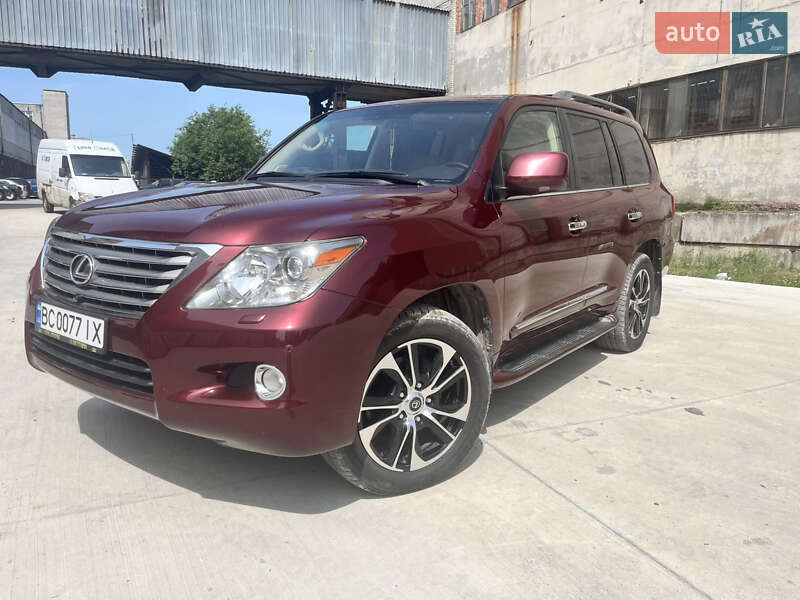 Внедорожник / Кроссовер Lexus LX 2011 в 
