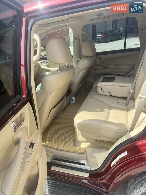 Позашляховик / Кросовер Lexus LX 2011 в Львові