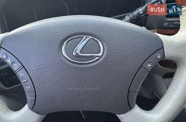 Внедорожник / Кроссовер Lexus LX 2003 в 