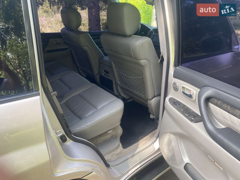 Внедорожник / Кроссовер Lexus LX 2003 в Христиновке