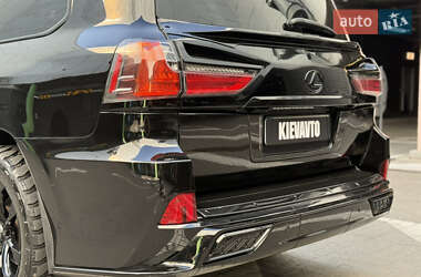 Внедорожник / Кроссовер Lexus LX 2008 в 