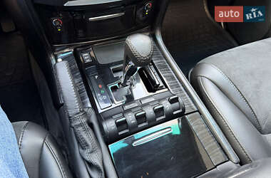 Внедорожник / Кроссовер Lexus LX 2008 в 