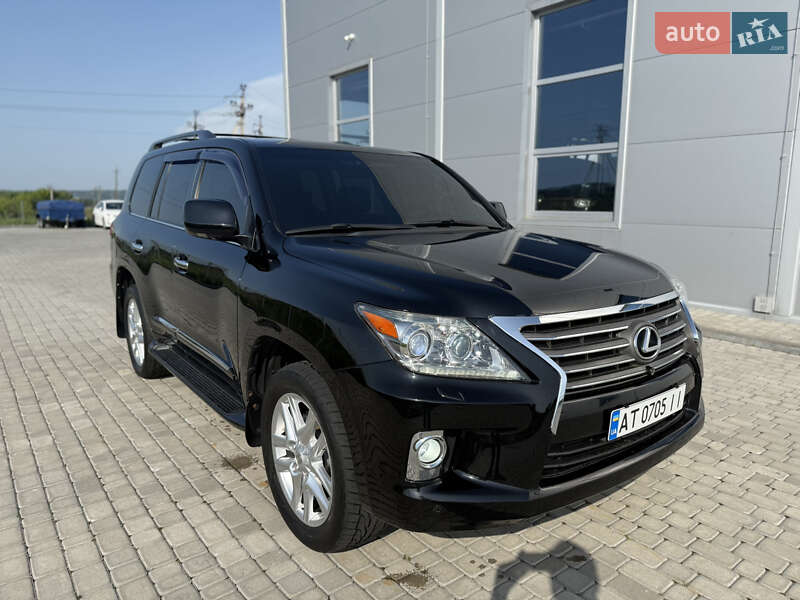 Внедорожник / Кроссовер Lexus LX 2011 в 