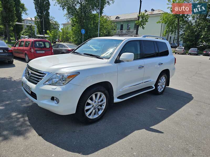 Внедорожник / Кроссовер Lexus LX 2008 в Днепре