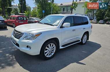 Внедорожник / Кроссовер Lexus LX 2008 в 