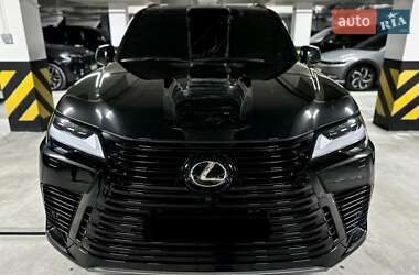 Внедорожник / Кроссовер Lexus LX 2023 в 