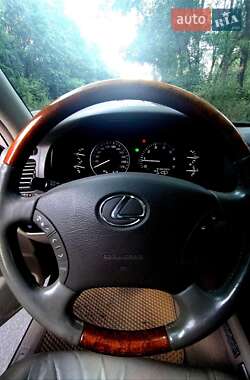 Позашляховик / Кросовер Lexus LX 2006 в 